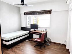 Blk 827 Yishun Street 81 (Yishun), HDB Executive #561599961